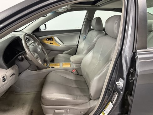 Used 2007 Toyota Camry XLE image 9
