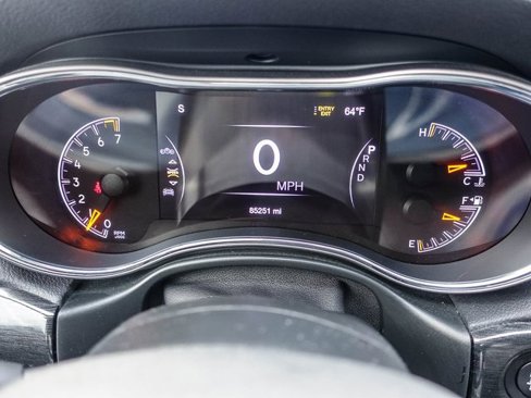 Used 2020 Jeep Grand Cherokee Trailhawk w/ Trailhawk Luxury Group image 4