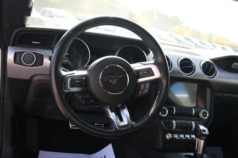 Used 2022 Ford Mustang Premium image 12
