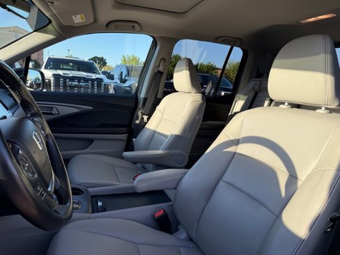 Used 2022 Honda Ridgeline RTL image 11