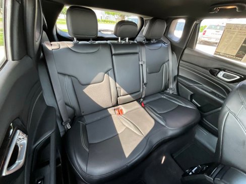Used 2023 Jeep Compass Altitude image 19