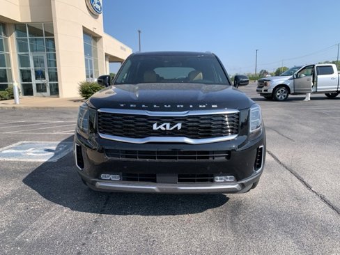 Used 2022 Kia Telluride SX w/ Towing Package image 2