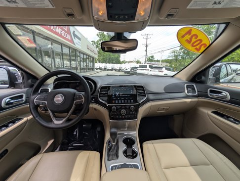Used 2021 Jeep Grand Cherokee Limited image 13