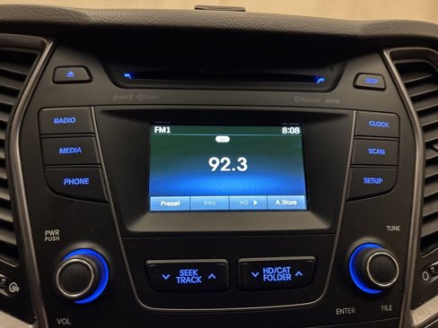 Used 2014 Hyundai Santa Fe GLS image 17