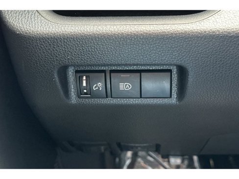 Used 2019 Toyota RAV4 LE image 35