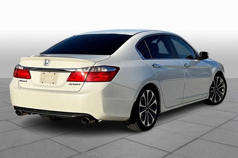 Used 2014 Honda Accord Sport image 11