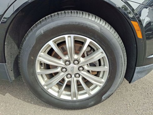 Used 2018 Cadillac XT5 Luxury w/ Driver Awareness Package image 8