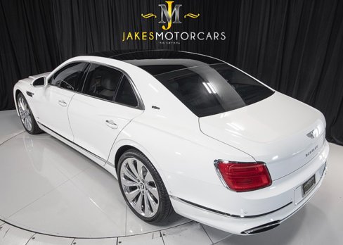 Used 2021 Bentley Flying Spur W12 image 7