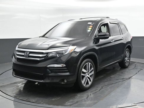 Used 2018 Honda Pilot Touring image 8