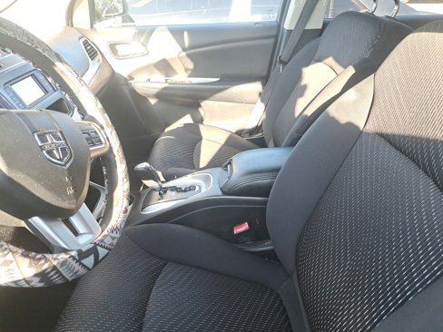 Used 2014 Dodge Journey SE w/ Flexible Seating Group image 4