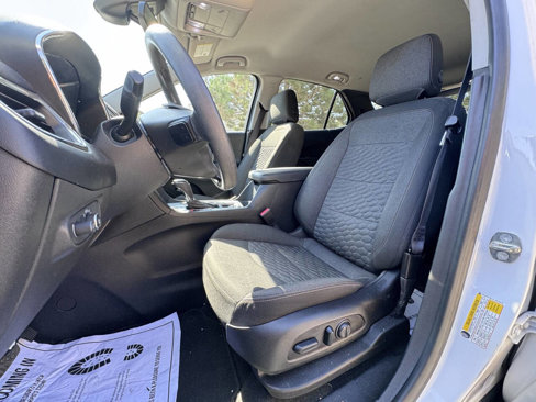 Used 2020 Chevrolet Equinox LT image 10