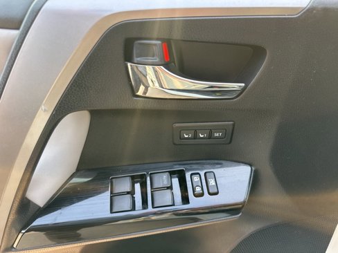 Used 2017 Toyota RAV4 Limited image 26