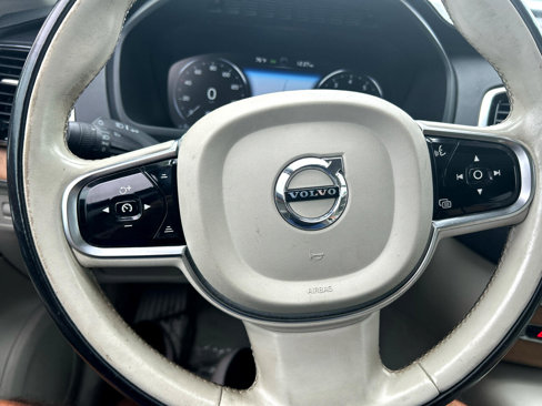 Used 2016 Volvo XC90 T6 Inscription w/ Vision Package image 27
