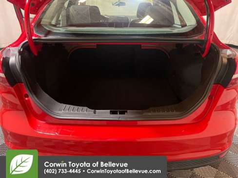 Used 2017 Ford Focus SE w/ Cold Weather Package image 16