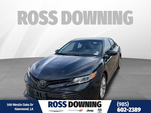 Used 2018 Toyota Camry L image 1