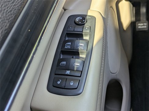Used 2019 Jeep Grand Cherokee Limited image 27