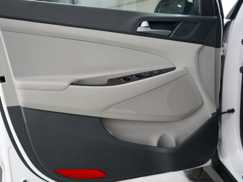 Used 2016 Hyundai Tucson Sport image 20