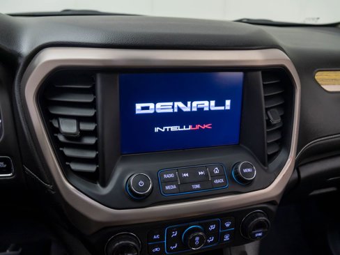 Used 2017 GMC Acadia Denali w/ Technology Package image 22