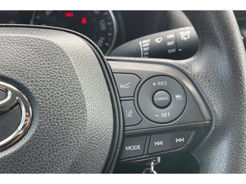 Used 2022 Toyota RAV4 LE image 35