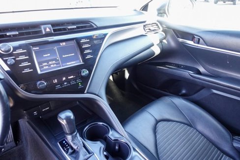 Certified 2018 Toyota Camry SE image 23