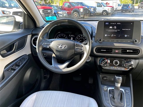 Used 2023 Hyundai Kona SEL w/ Cargo Package image 5