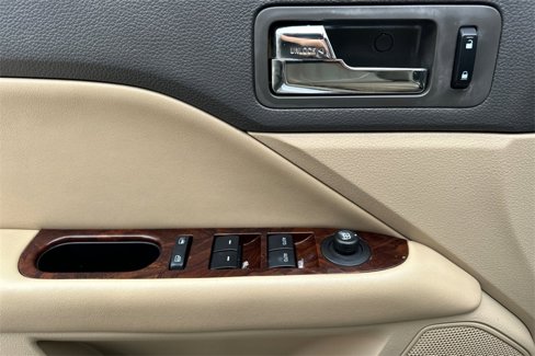 Used 2011 Ford Fusion SEL w/ 301A Rapid Spec Order Code image 10