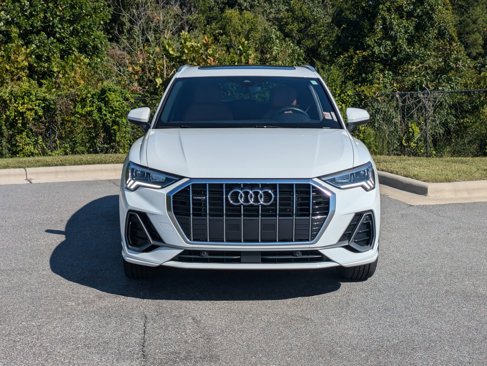 Used 2023 Audi Q3 2.0T Premium w/ Convenience Package image 2