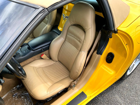 Used 2003 Chevrolet Corvette Convertible w/ Preferred Equipment Group1 image 25