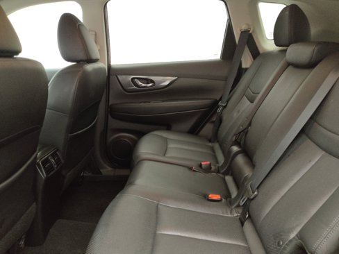 Used 2015 Nissan Rogue SL image 18