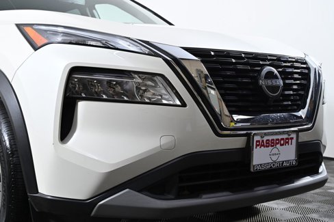 Certified 2023 Nissan Rogue SV image 5