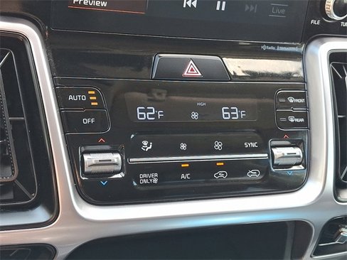 Used 2021 Kia Sorento S image 16