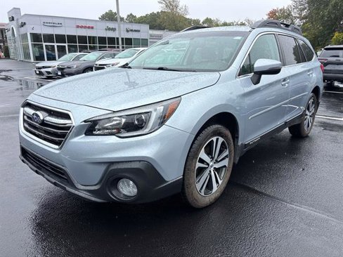 Used 2018 Subaru Outback 2.5i Limited image 6