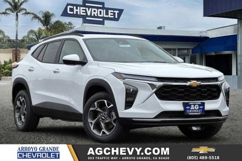 New 2025 Chevrolet Trax LT image 1