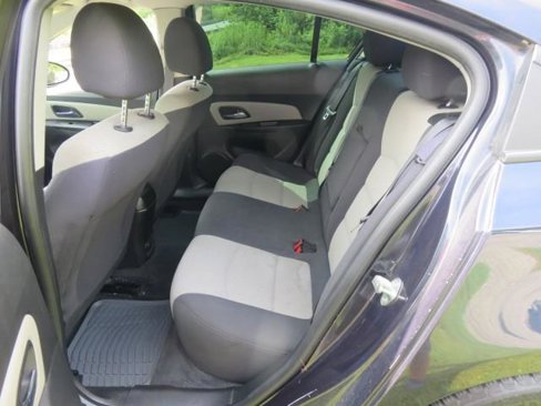 Used 2014 Chevrolet Cruze LS image 21