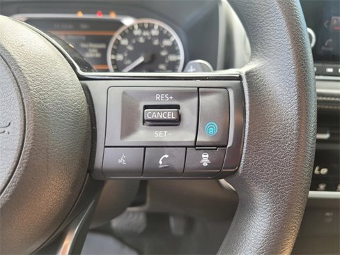 Used 2023 Nissan Rogue SV image 26
