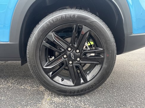 New 2025 Chevrolet Trax ACTIV image 11