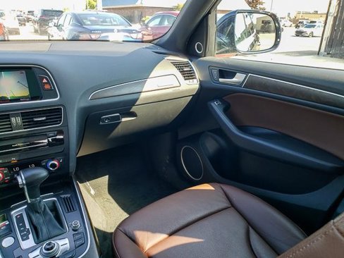 Used 2017 Audi Q5 2.0T Premium Plus w/ Technology Package image 26