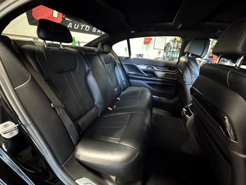 Used 2020 BMW 750i xDrive w/ M Sport Package image 16