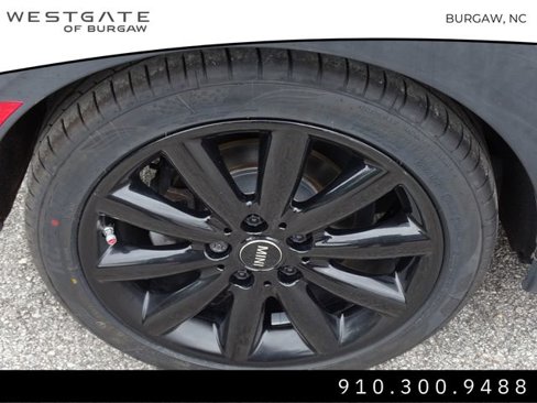 Used 2017 MINI Cooper S image 11
