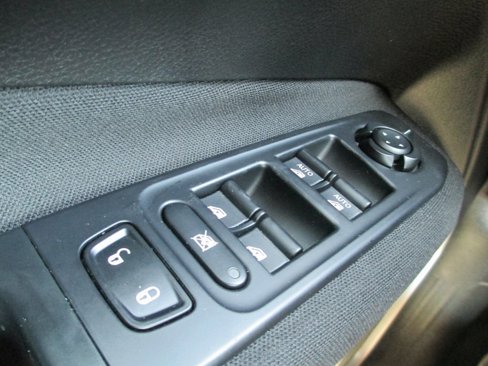 Used 2019 Jeep Renegade Latitude image 19