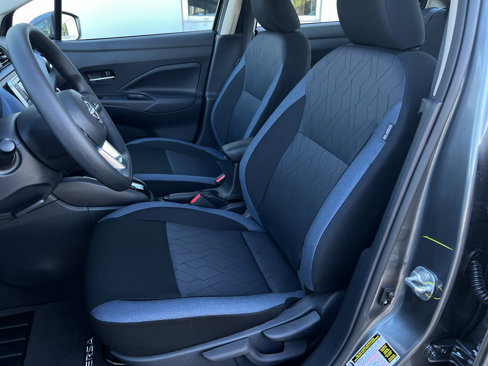 New 2025 Nissan Versa SV w/ Trunk Package image 9