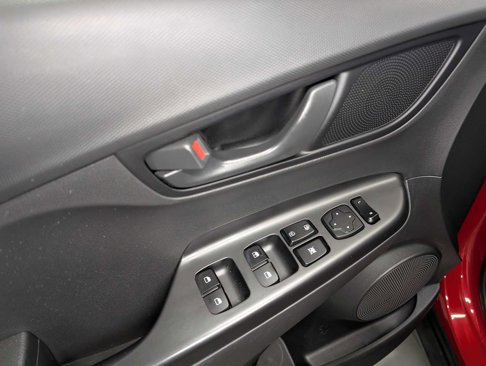 Used 2022 Hyundai Kona SEL image 34