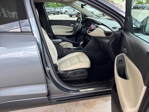 Used 2022 Buick Encore GX Essence w/ Advanced Technology Package image 18