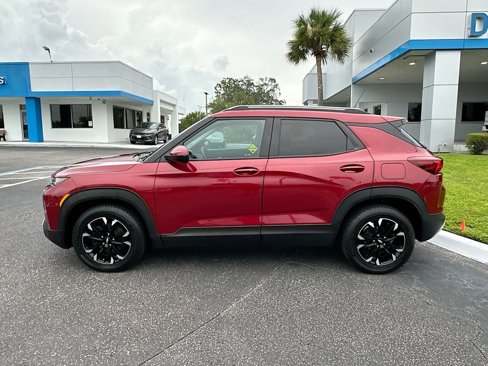 Used 2021 Chevrolet TrailBlazer LT w/ Premium Seating Package image 9