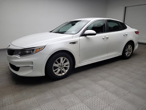 Used 2018 Kia Optima LX image 2