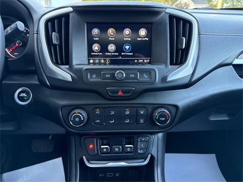 Used 2018 GMC Terrain SLE image 15