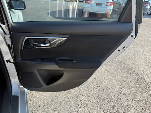 Used 2014 Nissan Altima 2.5 SV image 17