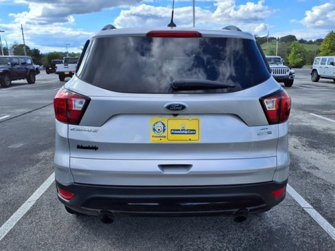 Used 2019 Ford Escape SE image 5