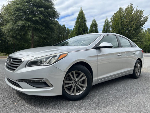 Used 2015 Hyundai Sonata SE w/ Option Group 09 image 2