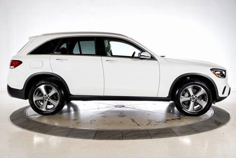 Used 2022 Mercedes-Benz GLC 300 4MATIC w/ Premium Package Lite image 7